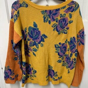 The Pioneer Woman Yellow and Orange Crew Neck Sweater